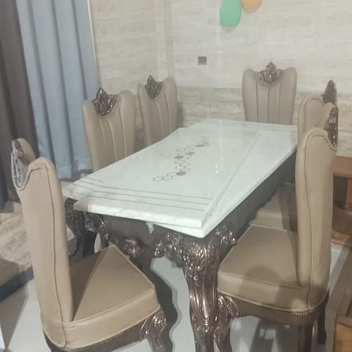 Maharaja Wooden Dining Table Set