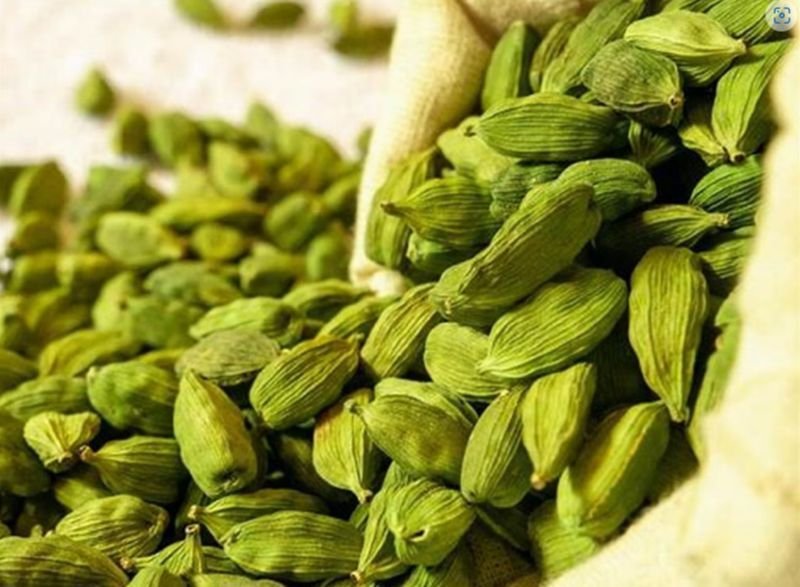 Green Cardamom Pods