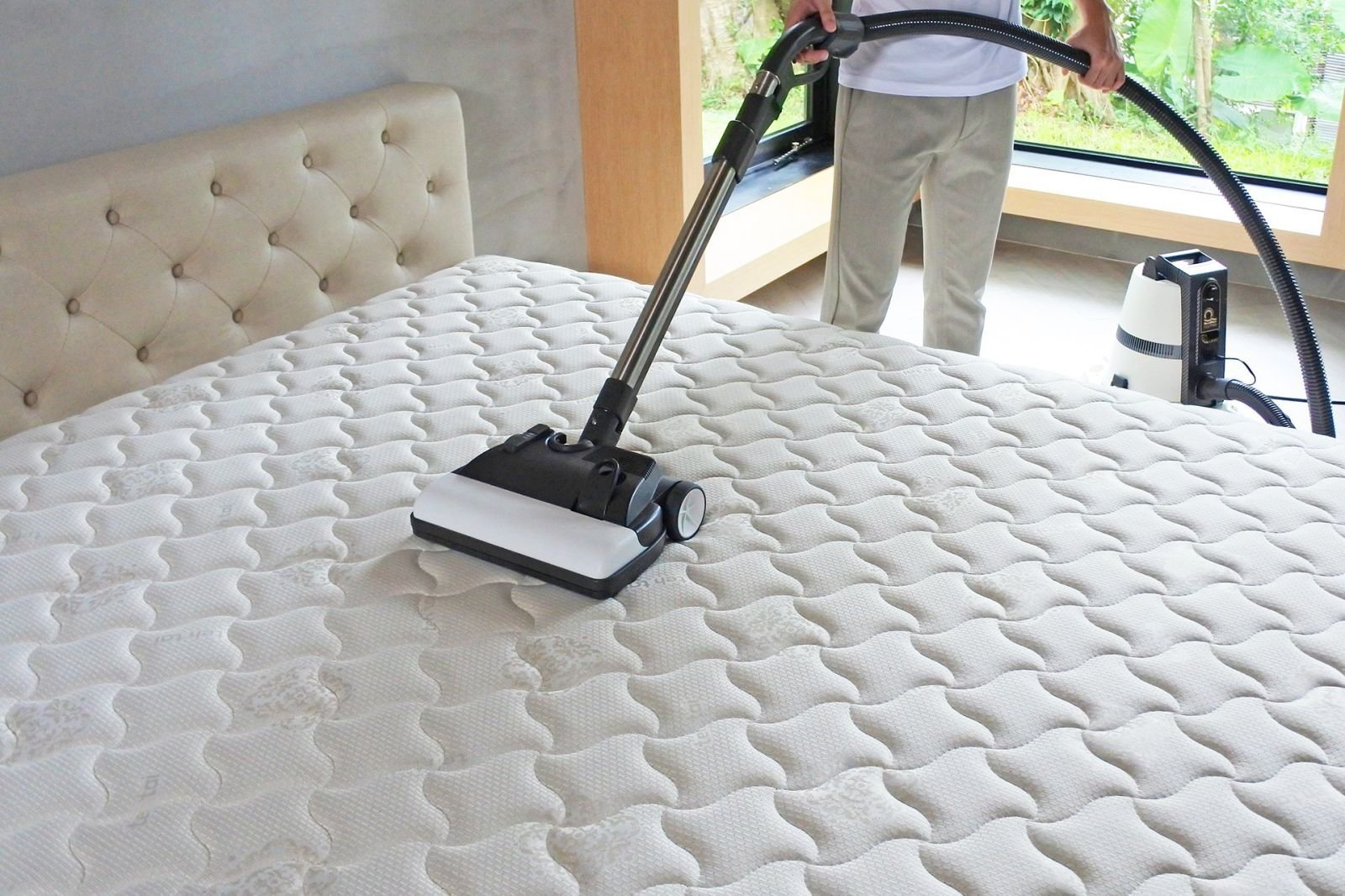 Double Bed Mattress Cleaning Service