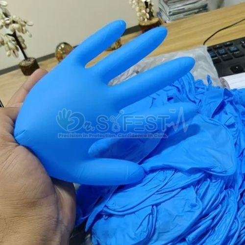 Nitirle Examination Gloves