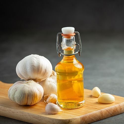 Natural Garlic Essential Oil