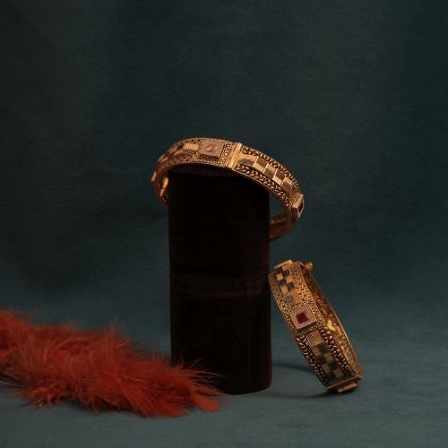 Antique Rectangular Motif Carved Bangles