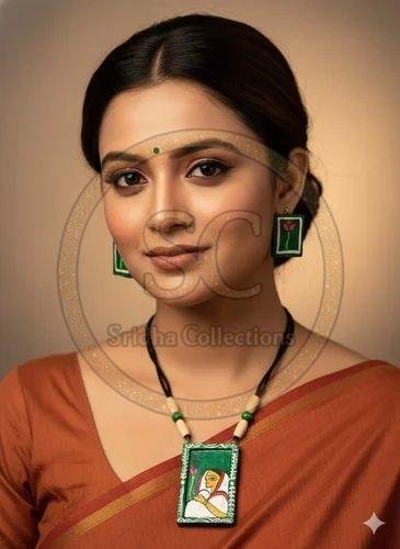 Casual Wear Terracotta Pendant Set