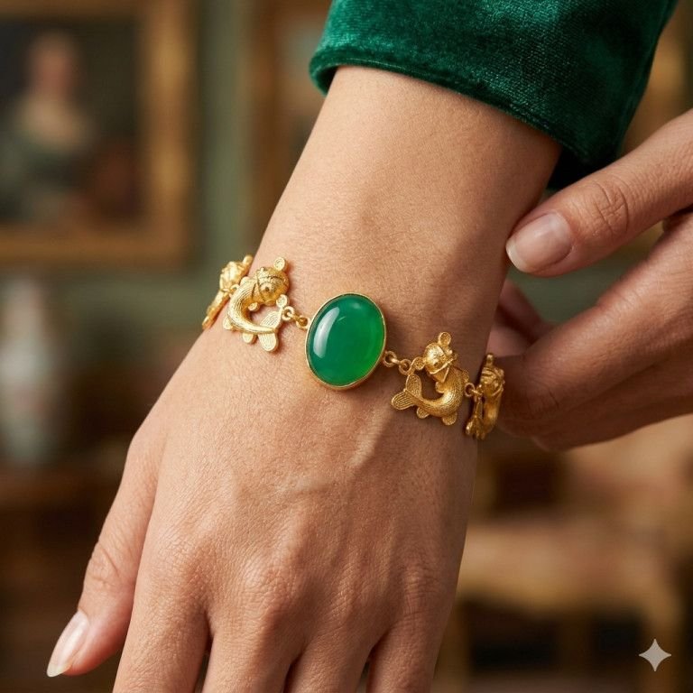 Green Dial Center Golden Chain Bracelet