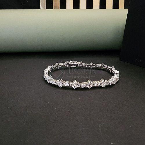 Fashionable 925 Sterling Silver Round Cut Diamond Bracelet