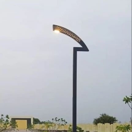 Single Arm Fancy Street Light Pole