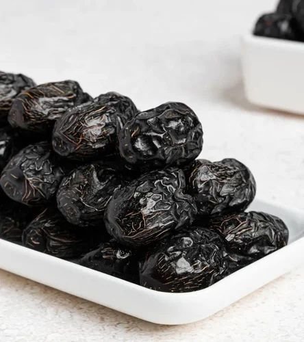 Black Ajwa Dates