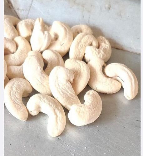 W180 Whole Cashew