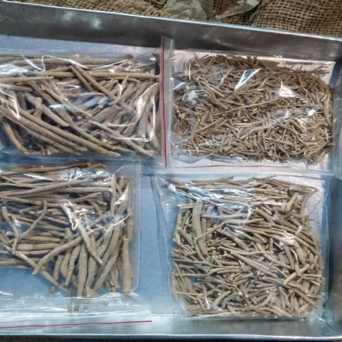 Raw Ashwagandha Roots
