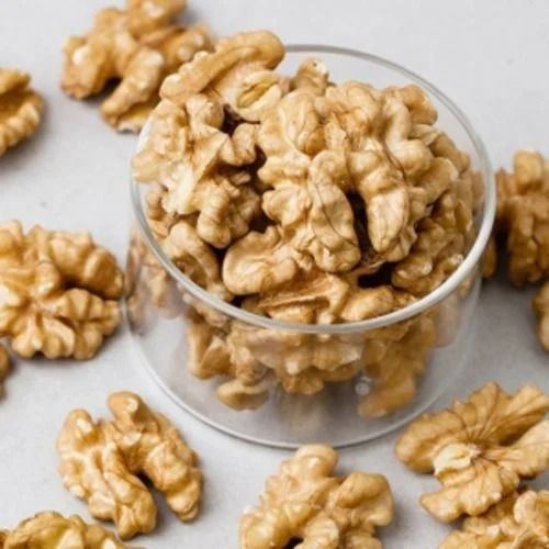 Raw Walnut Kernels