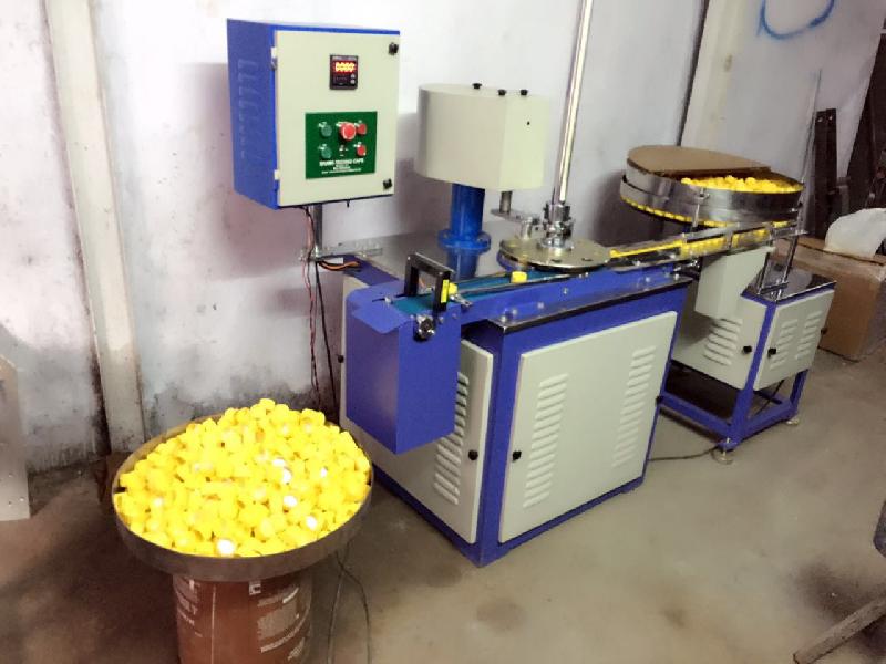 Plastic Bottle Cap Wadding Machine 03