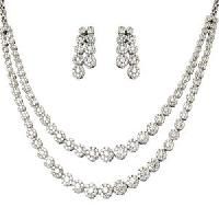 K M Gold In Karol Bagh Delhi White Jewelry Dealer Indianyellowpages K M Gold In Karol Bagh Delhi White