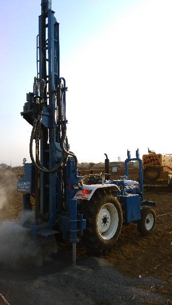 Tractor Mounted DTH Rig 01