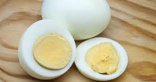 White Eating Egg 01
