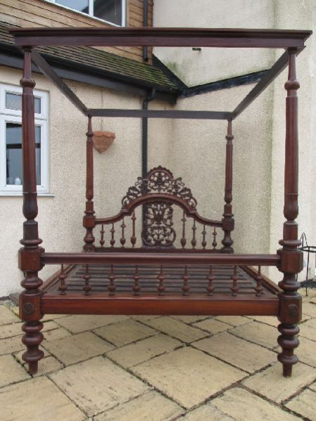 Beds & Bedroom Sets