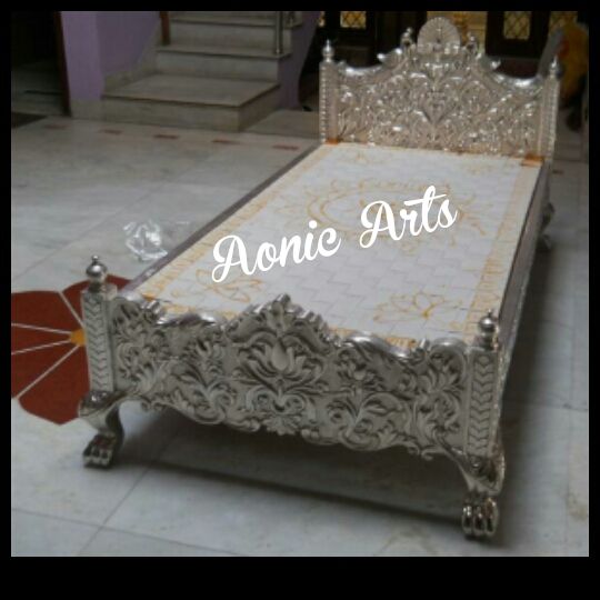 Silver Inlay Bed 02