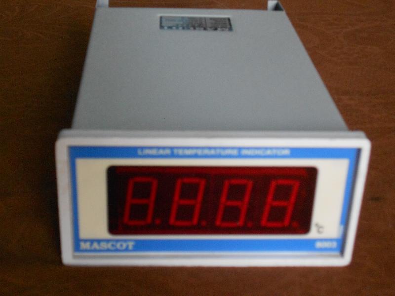 Digital Temperature Indicator & Controller 03