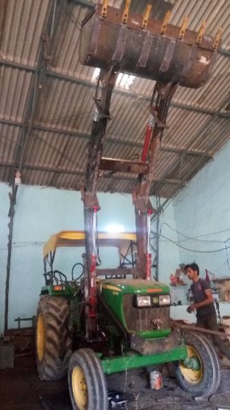 Tractor Front Loader 01