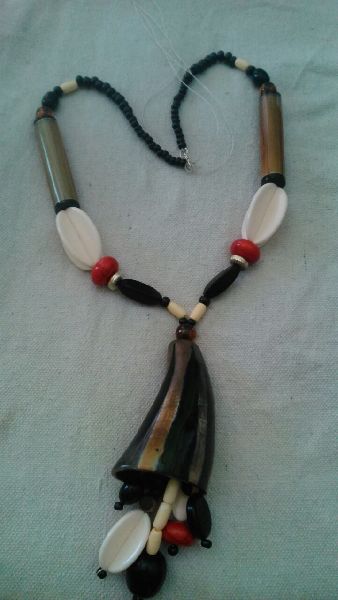 Horn Necklace 04