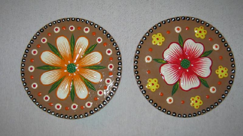 Wooden Coaster Set With Dotted Flower 02