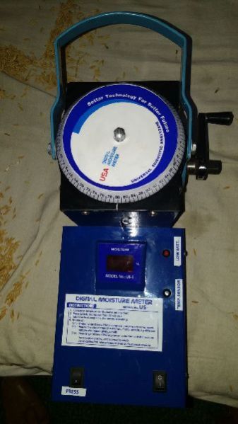 Digital Moisture Meter 04