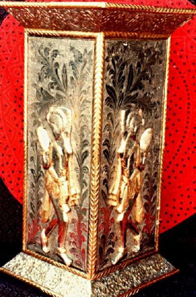 Meenakari Handicraft 03