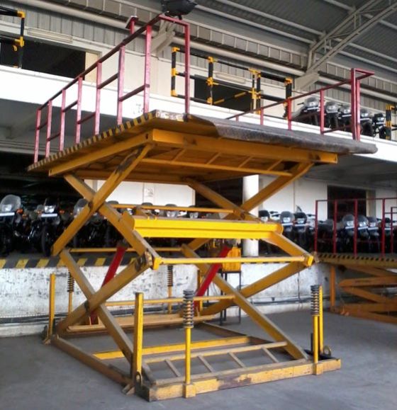 Hydraulic Goods Lift