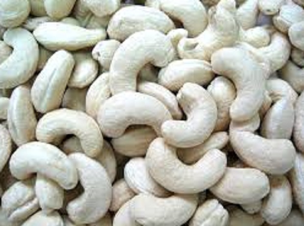 W240 Cashew Nuts 02