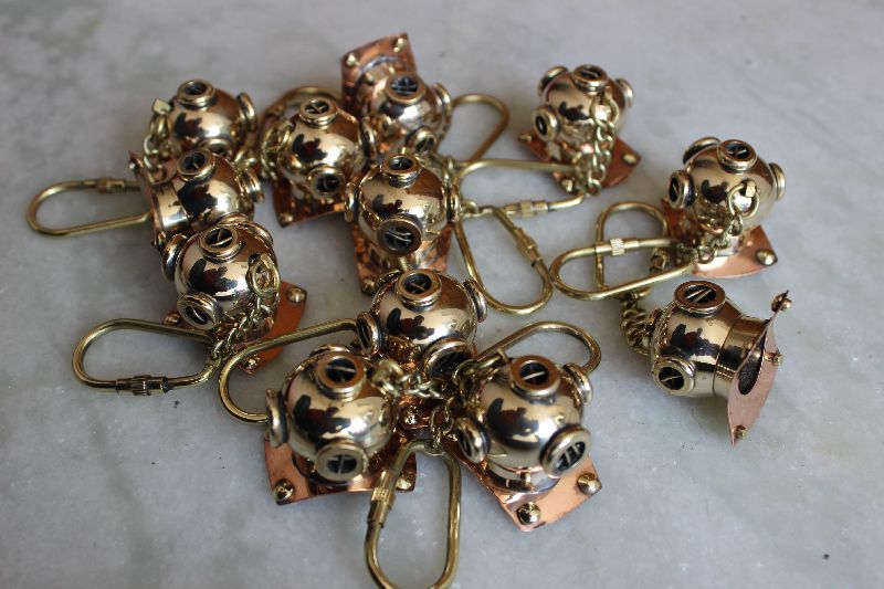 Nautical Brass Diver Helmet Key Chain 02
