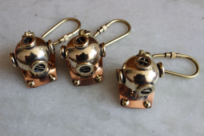 Nautical Brass Diver Helmet Key Chain 03