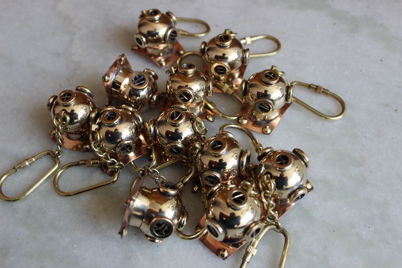 Nautical Brass Diver Helmet Key Chain 04