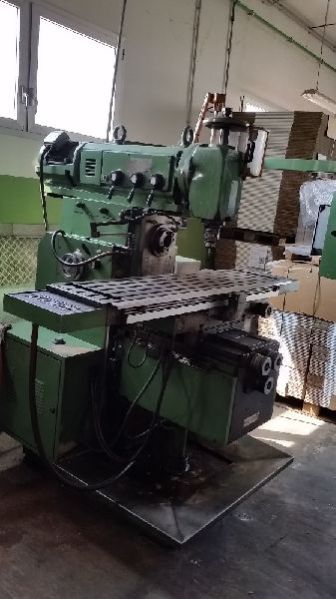 Novar Universal Milling Machine 01