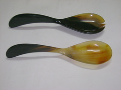 MABHS02 Buffalo Horn Spoons