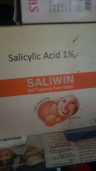 Saliwin Self Foaming Face Wash