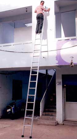 Aluminium Broad Step Single Ladder