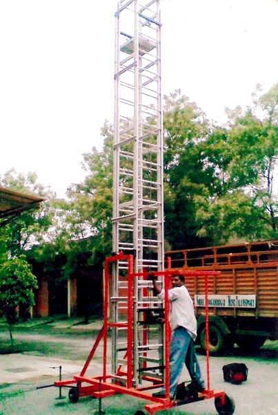 Aluminium Non Tilting Tower Ladder