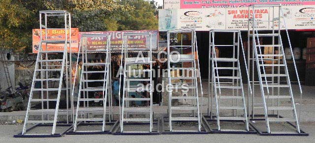 Aluminium Trolley Step Ladder 04