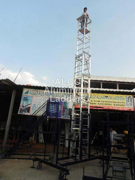 Aluminium Tiltable Tower Ladder 02