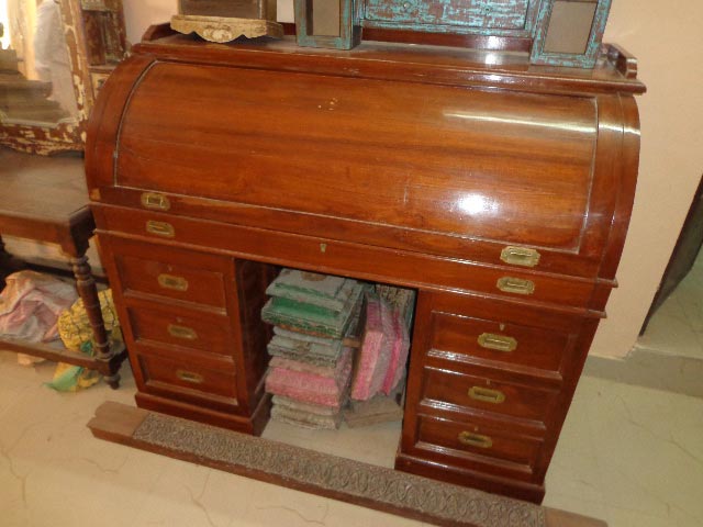 Antique Furnitures