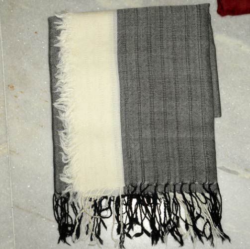 Himachali Ladies Stole 05