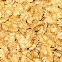 Walnut Kernels 01