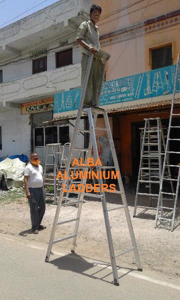 Aluminium Self Support Ladder with Railing 01