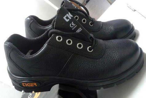 Tiger Industrial Safety Shoes