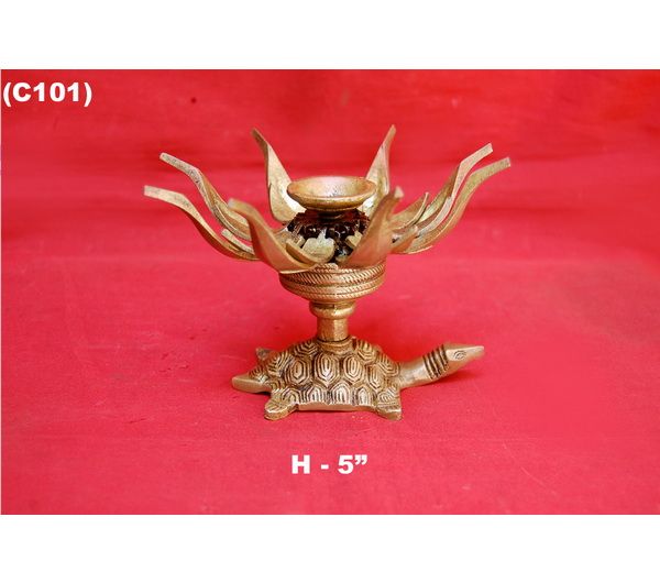 C-101 Brass Candle Stand