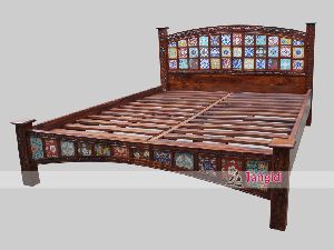 TRADITIONAL WOODEN BED