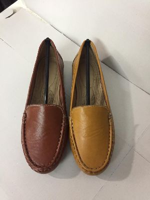 Ladies Comfort Shoes