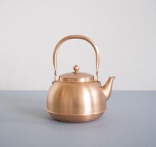 metal tea pots