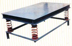 Vibrator Table