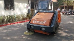 Road Sweeper Machines