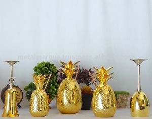 Gold pineapple cup